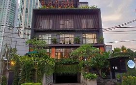 La Boheme, Rooms And Coffee